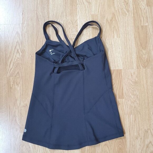 ZELLA | 'Bringing Strappy Back' Sports Bra Tank - size XS in Black - Picture 6 of 10